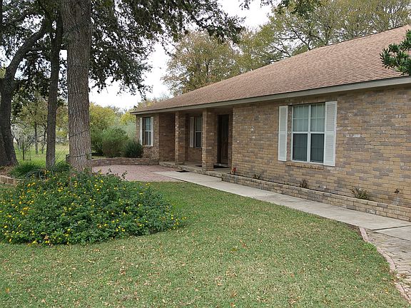 3rd image of 716 Mountain View Dr