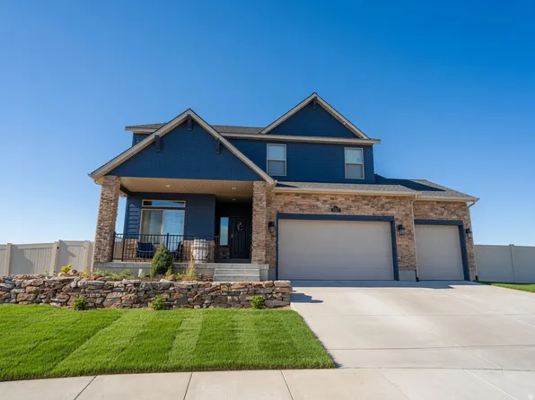 2352 W Island Dr, Kaysville, UT 84037