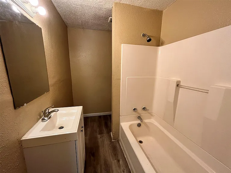 10235 Algiers Rd #2 — Photo 7