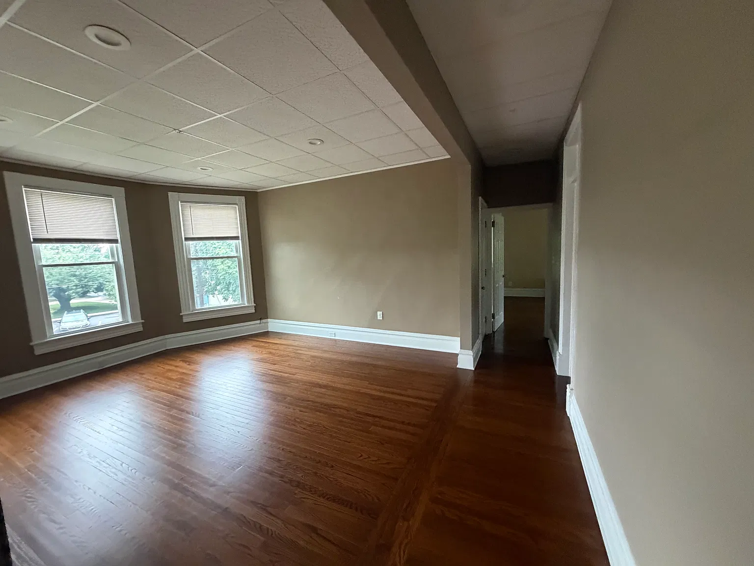 2 bed, 1000 sqft, $1,650 — Photo 4