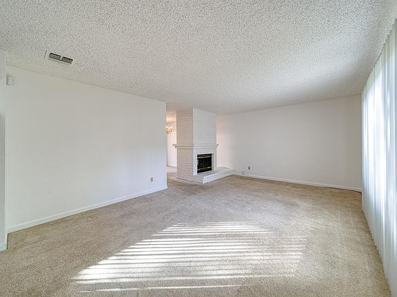 4th image of 3228 Casitas Bonito