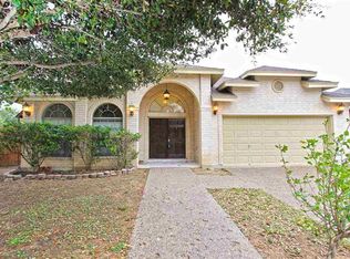 8997 Snow Falls Dr, Laredo, TX 78045