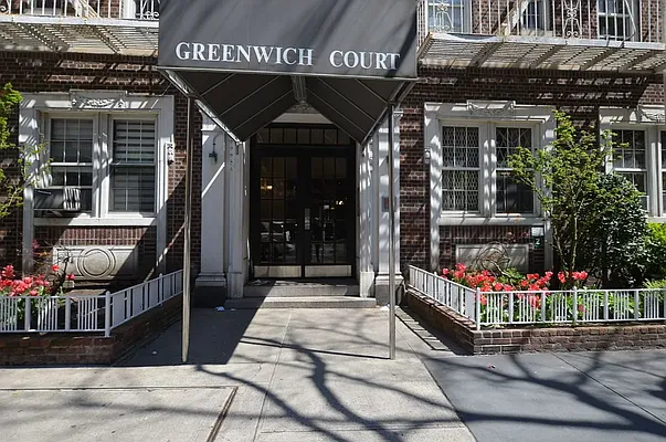 Rented by Manhattan Realty Group | media 5