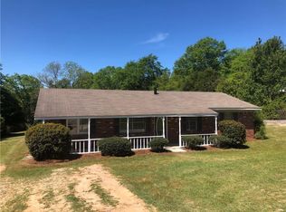 6 Nelson Dr, Phenix City, AL 36869