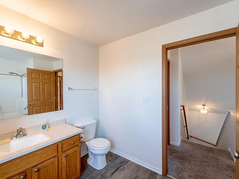 8679 Old Green Bay Rd — Photo 20