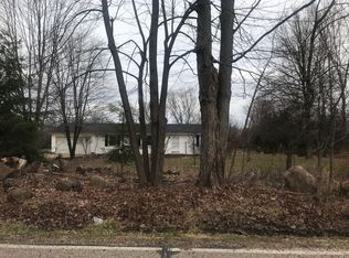 6173 Vair Rd, Ravenna, OH 44266