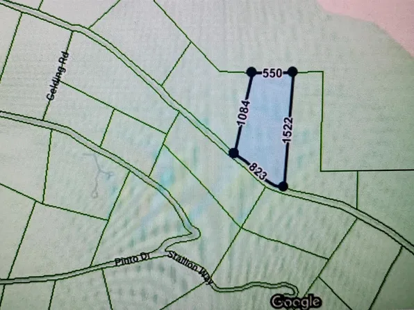781 Gelding Rd, Angels Camp, CA 95222
