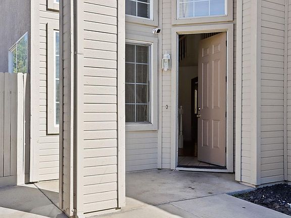 2nd image of 4230 Giselle Ln