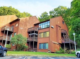 4 Greg Norman Ct UNIT 7, Vernon, NJ 07462