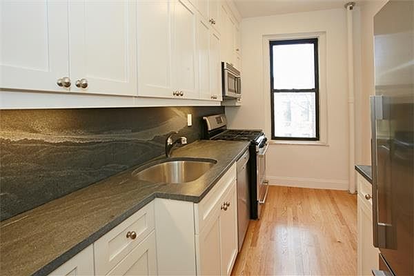 1st image of 305 E 88th St APT 5E