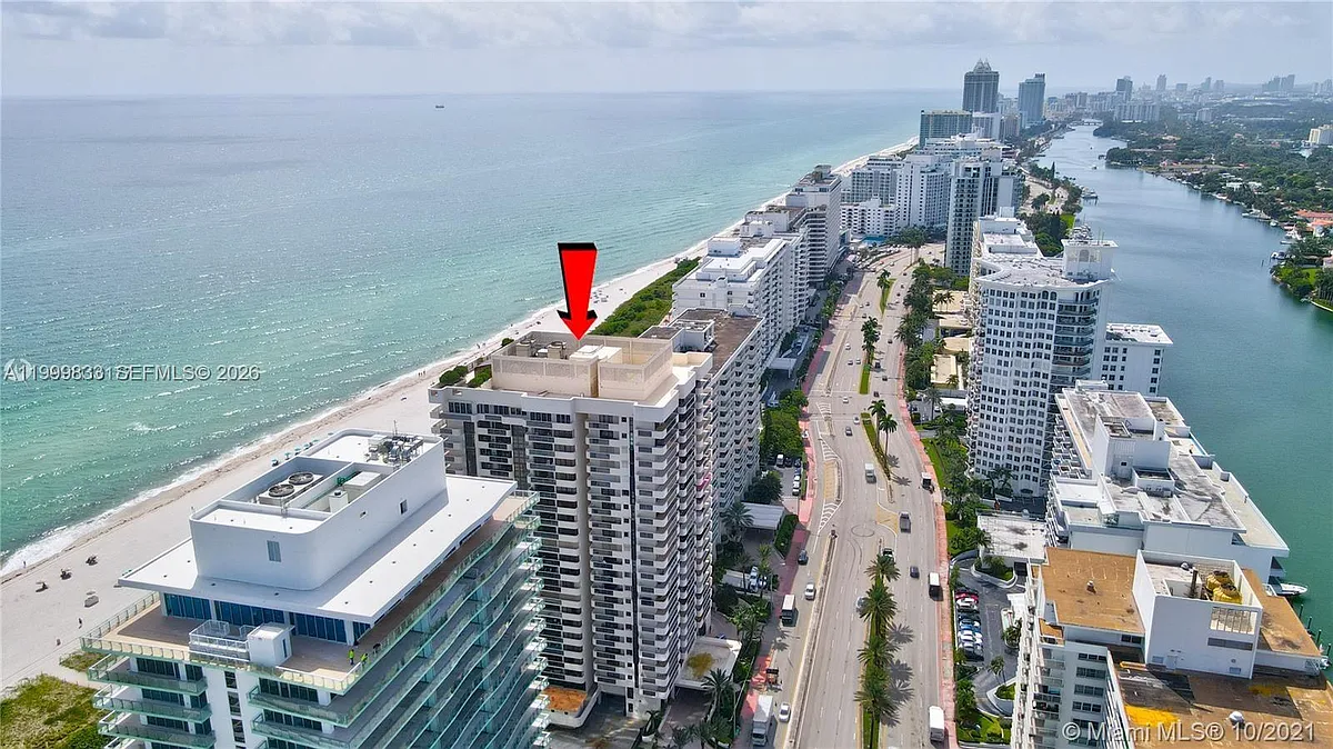 Building Photo - 5757 Collins Ave #1003