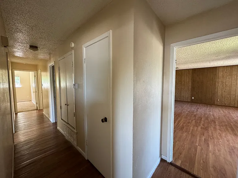 1526 Leader Dr — Photo 19