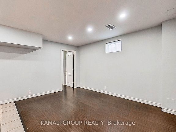 2nd image of 156 Townsgate Dr #2