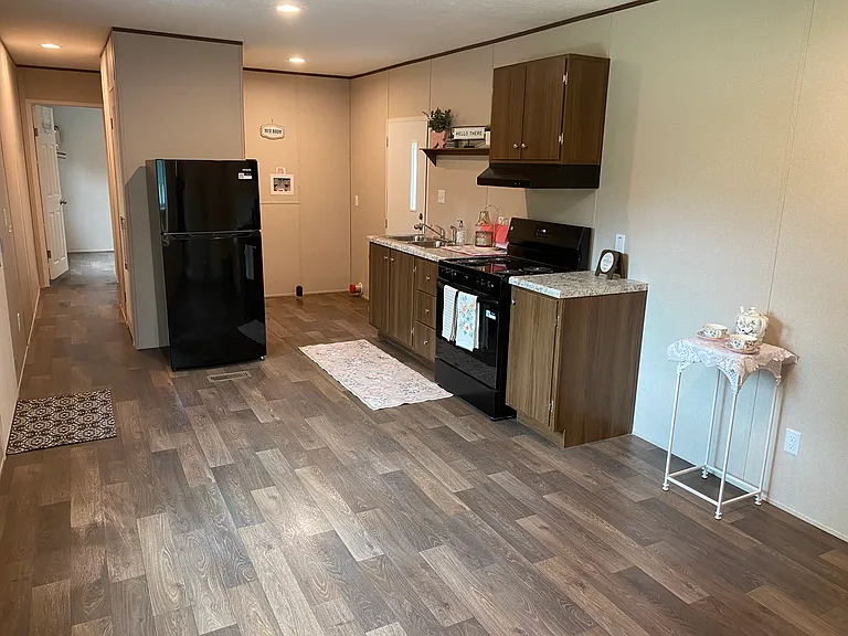 4852 County Road 1142 — Photo 18