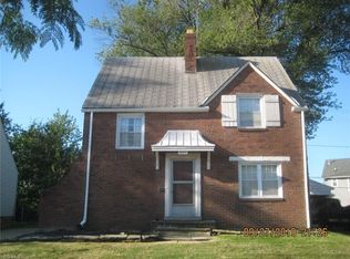 17616 E Park Dr, Cleveland, OH 44119