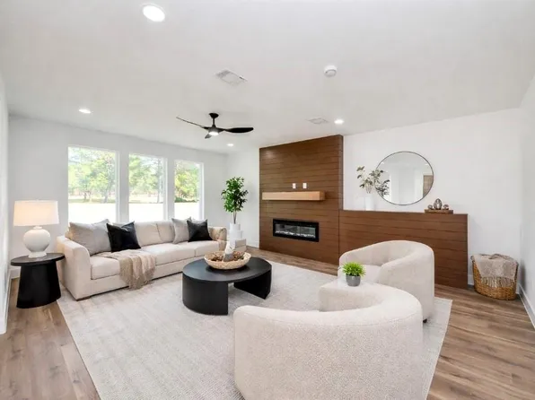 22 Presidio, Montgomery, TX 77356