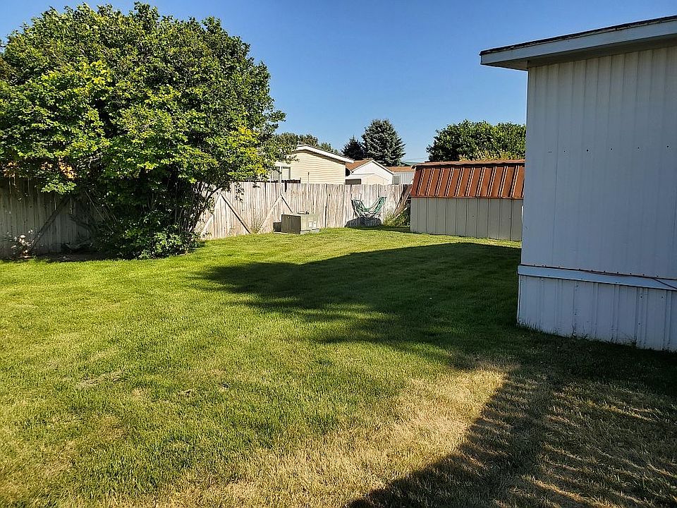 2nd image of 386 Coachman Dr