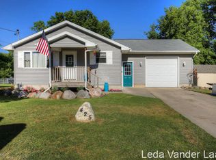 425 River St, Belding, MI 48809