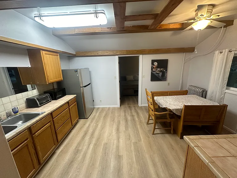 19 2nd Ave NE #1 — Photo 6