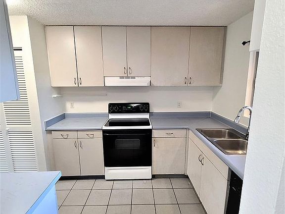 3rd image of 47-655 Hui Kelu St APT 5