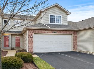 341 Capitol Dr UNIT B, Sugar Grove, IL 60554