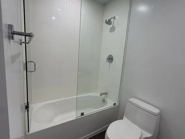217 Jarvis St #5 — Photo 13
