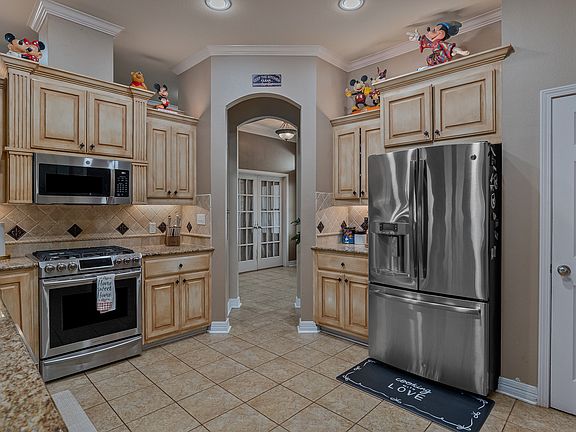 3rd image of 2324 Tallgrass Cir