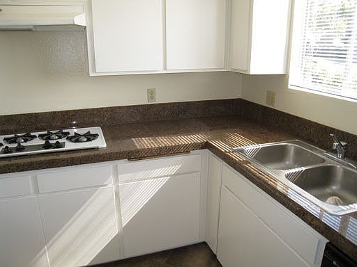 4th image of 4668 Orchard Ave #70