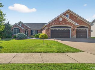 174 Bear Creek Dr, Wentzville, MO 63385