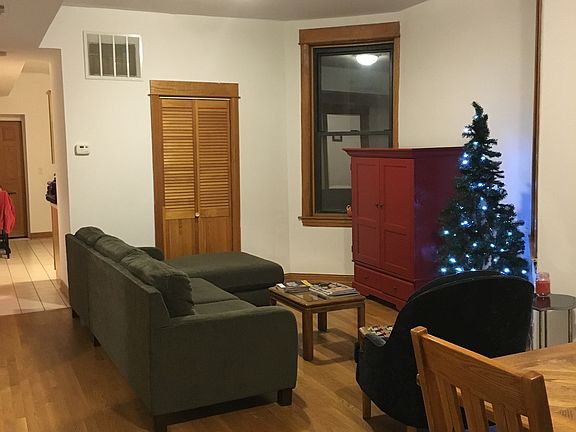 2nd image of 1453 W Carmen Ave APT 1F