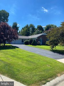 1305 Palmyra Ln, Bowie, MD, 20716