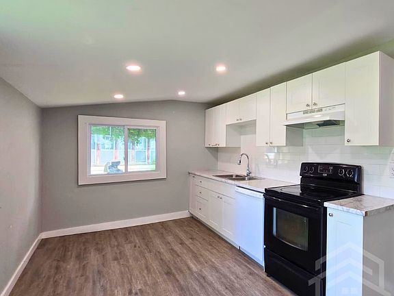 2nd image of 74 Flora St #1
