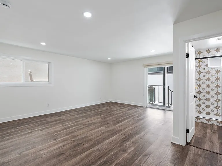 1022 Monterey Blvd #A — Photo 2