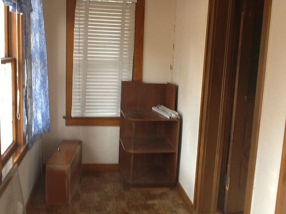 4th image of 630 W Cayuga St