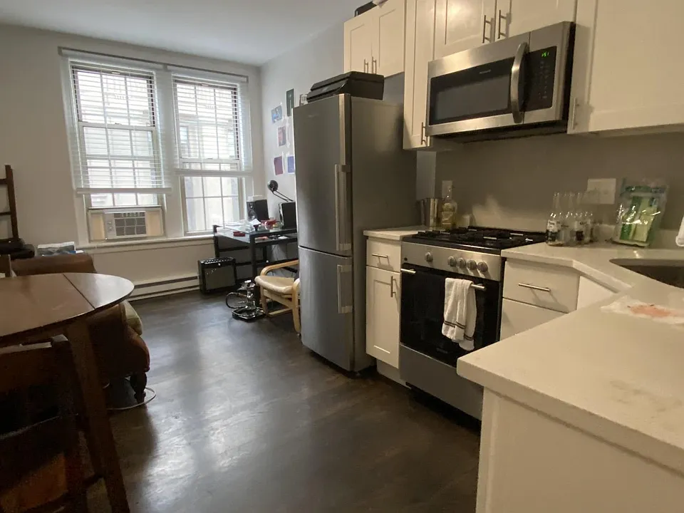 38 Clearway St #12