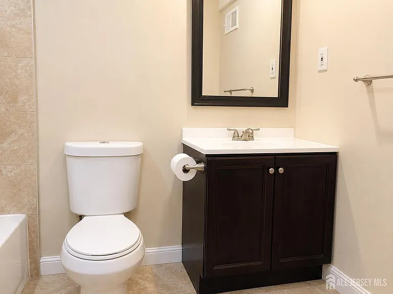 1728 Raspberry Ct — Photo 9