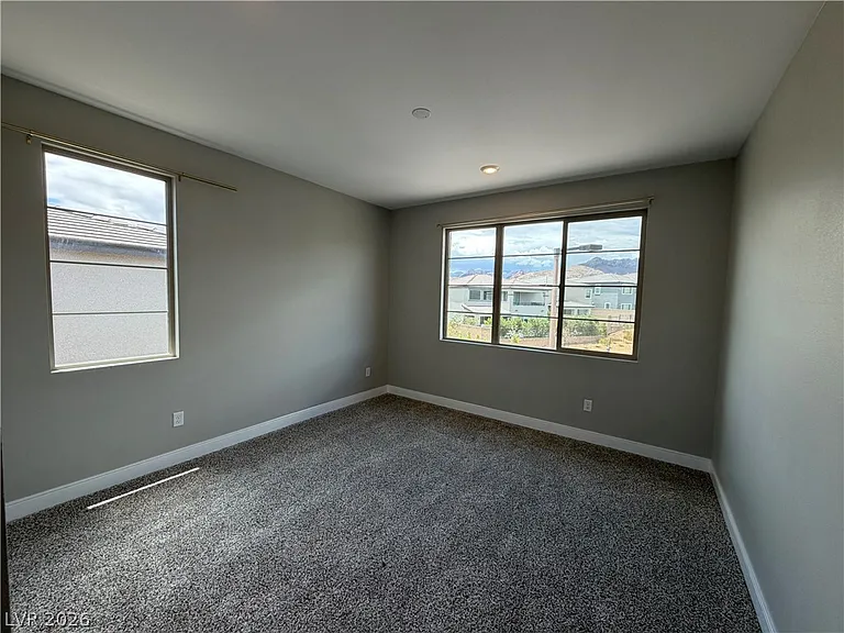 400 Red Feather Peak Ct — Photo 26