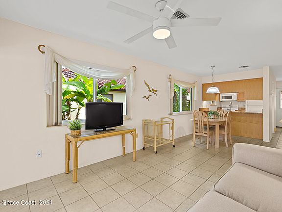 4th image of 8707 Camelia Ct