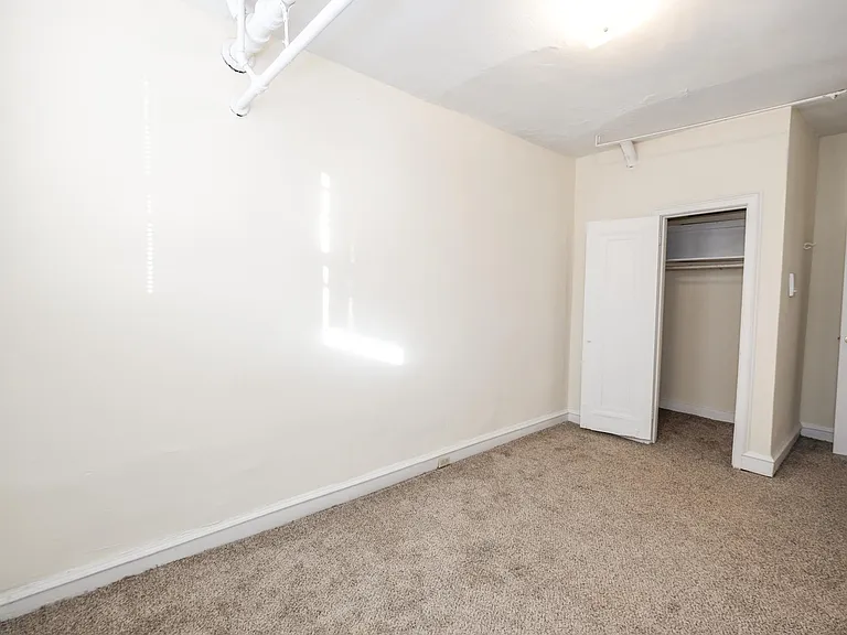 Santa Rosa Apartments — Photo 12