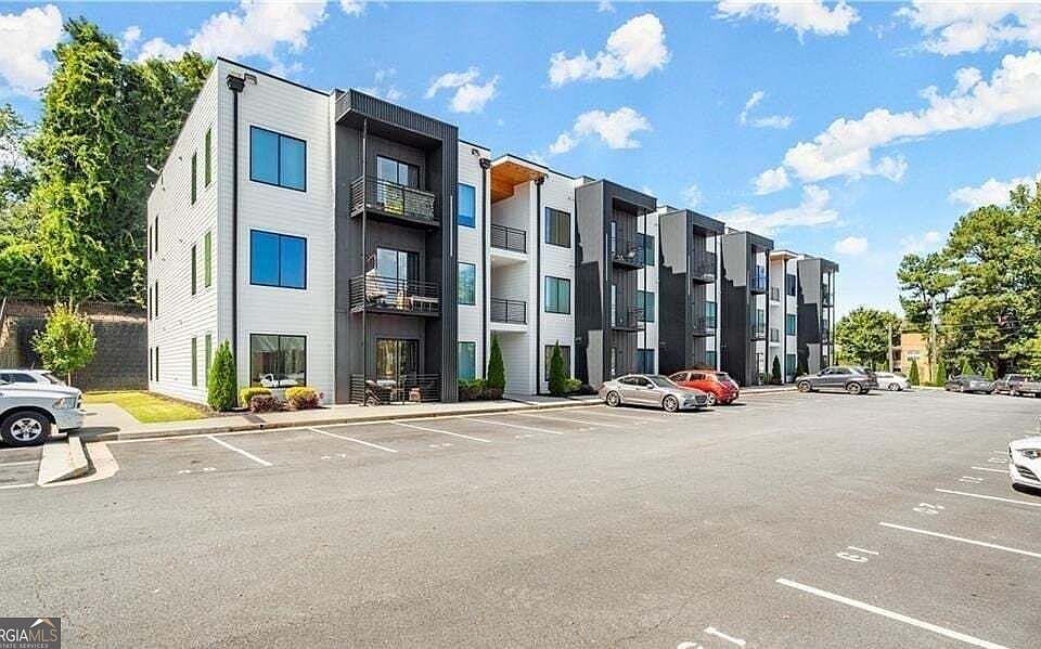 1st image of 1155 Custer Ave SE #207