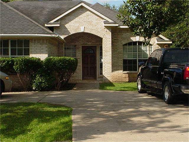 1st image of 1100 Fair Oaks Dr