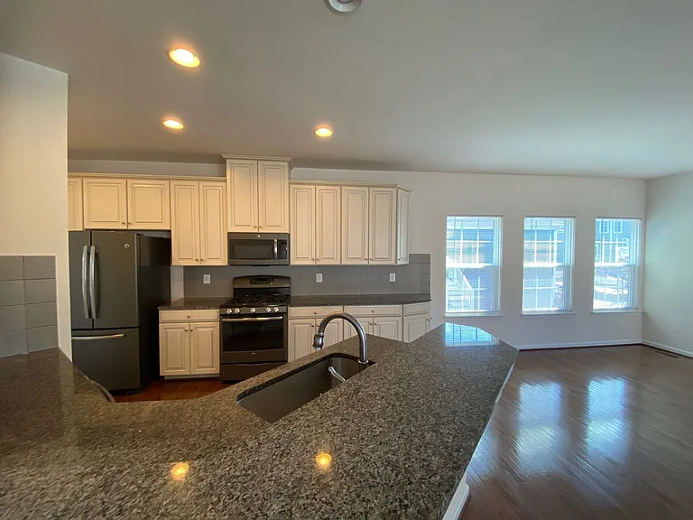 1956 Delila Dr — Photo 5