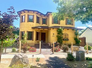 880 Washington St, Reno, NV 89503