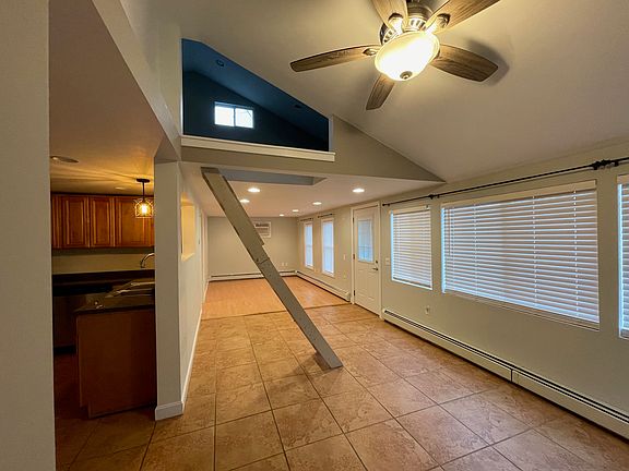 3rd image of 32 Sea View Dr