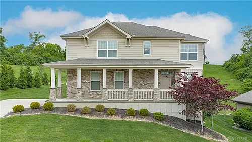 225 Pointe Oakwood Way Photo 1