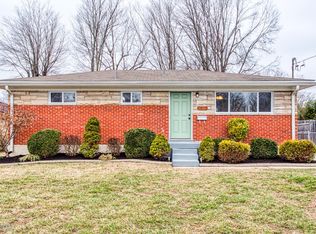 7810 Carnation Dr, Louisville, KY 40258