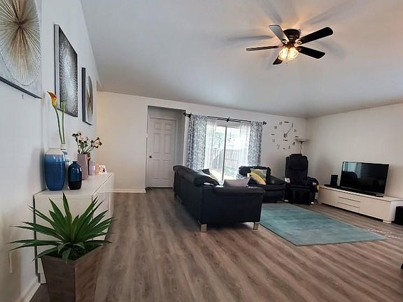 3rd image of 2336 Aberford Ct