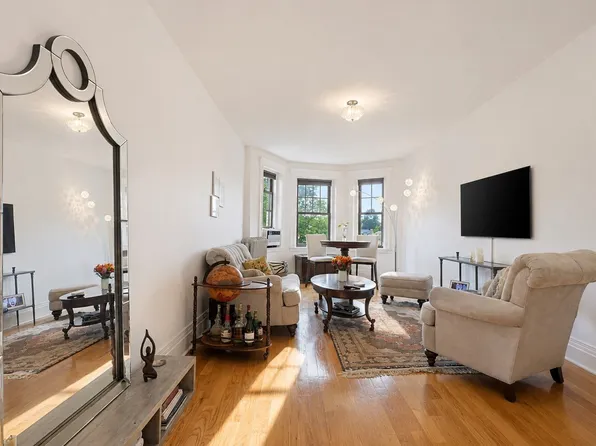 1868 Commonwealth Ave APT 9, Brighton, MA 02135