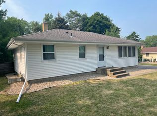 1008 Glenhill Rd, Shoreview, MN 55126