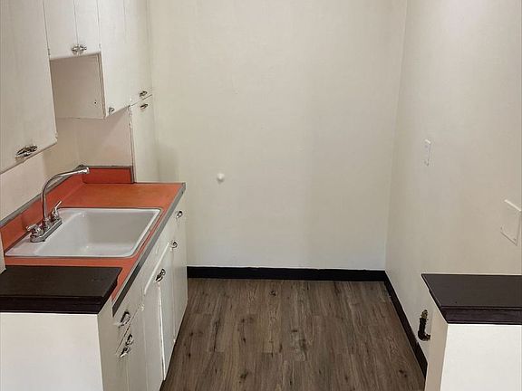 5th image of 4136 N Green Bay Ave #3